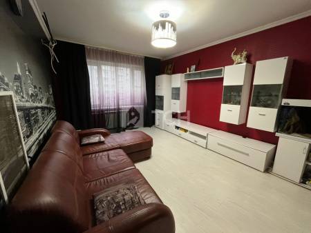 3-комн. квартира, посёлок Биокомбината, 27, #id1966096