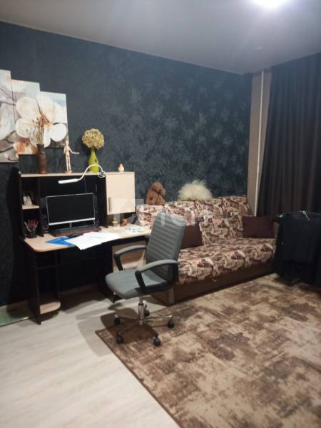 2-комн. квартира, посёлок городского типа Биокомбината, 17Б, #id1876339