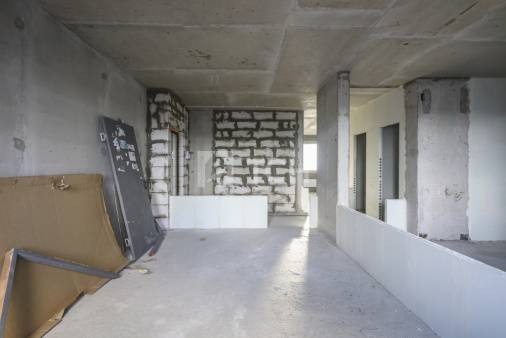 2-комн. квартира, посёлок городского типа Свердловский, улица Строителей, 3, #id1924697