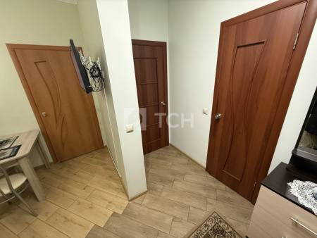 1-комн. квартира, посёлок городского типа Свердловский, улица Строителей, 20, #id1331664