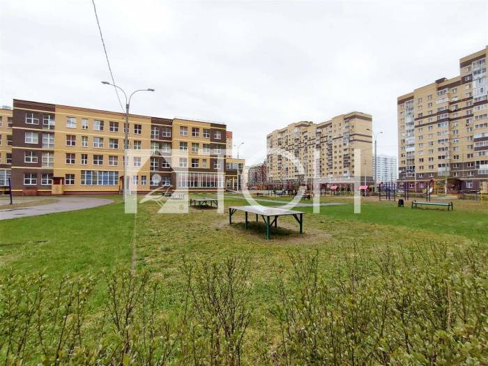 1-комн. квартира, Свердловский, ул Молодежная, 3 #id279717