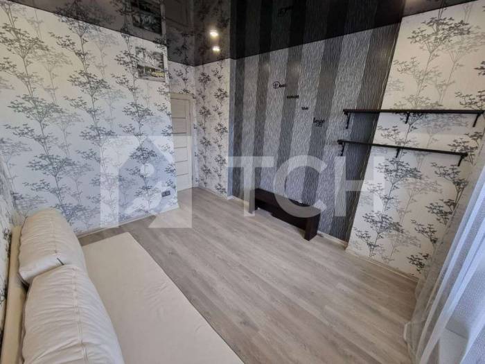 1-комн. квартира, рабочий посёлок Свердловский, улица Строителей, 20, #id368626