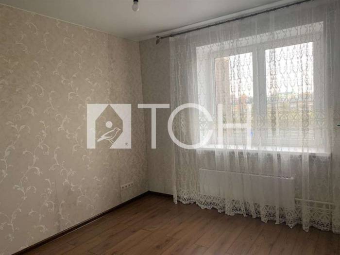 2-комн. квартира, Свердловский, ул Строителей, 20 #id293130