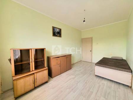 2-комн. квартира, посёлок городского типа Свердловский, Берёзовая улица, 2, #id2283390