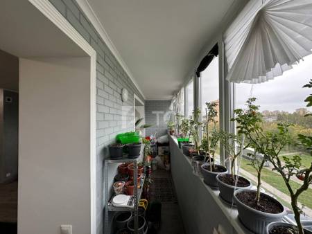 1-комн. квартира, посёлок городского типа Свердловский, улица Алексея Короткова, 1, #id1757233