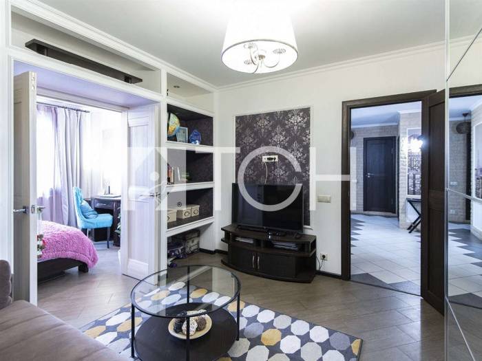3-комн. квартира, Пироговский, ул Советская, 1В #id299902