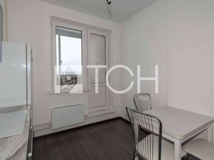 1-комн. квартира, Свердловский, ул Строителей, 9 #id297600