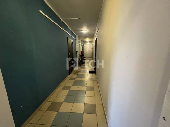 2-комн. квартира, посёлок городского типа Свердловский, Заречная улица, 8, #id2141003