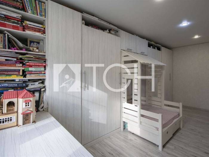 2-комн. квартира, Пироговский, ул Советская, 5 #id282384