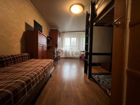 1-комн. квартира, посёлок городского типа Свердловский, Набережная улица, 17, #id1982013