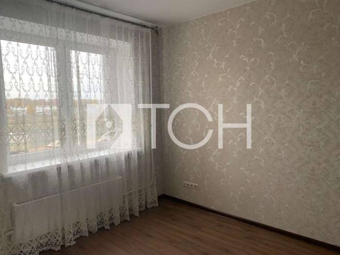 2-комн. квартира, Свердловский, ул Строителей, 20 #id293130