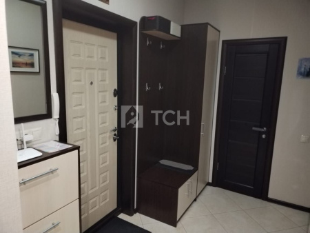 2-комн. квартира, посёлок городского типа Свердловский, Молодёжная улица, 1, #id1133655