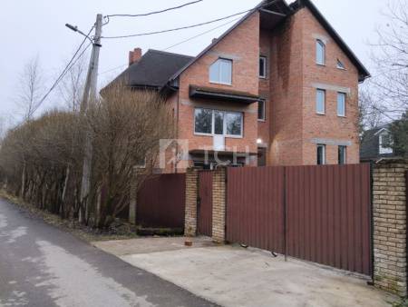 Дом, Новомосковский административный округ, посёлок Красные Горки, улица Вишнёвый Сад, 18, #id1715285