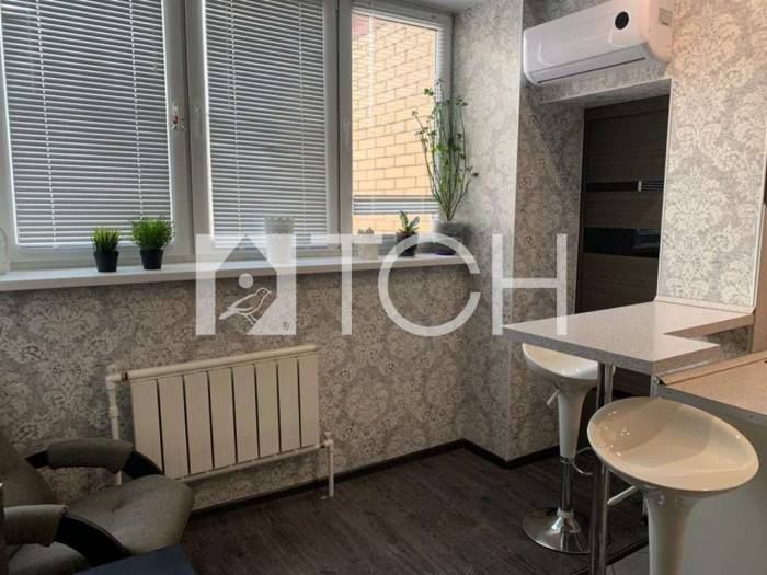 1-комн. квартира, Свердловский, ул Строителей, 2 #id278165