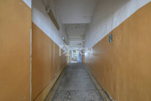 Коммерческая недвижимость, посёлок городского типа Свердловский, Центральная улица, 1, #id1978691