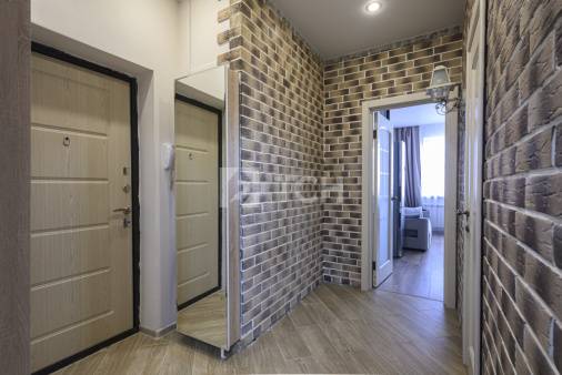 1-комн. квартира, посёлок городского типа Свердловский, улица Строителей, 12, #id1924723