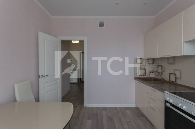 1-комн. Квартира, рабочий посёлок Свердловский, улица Строителей, 18, #id693741
