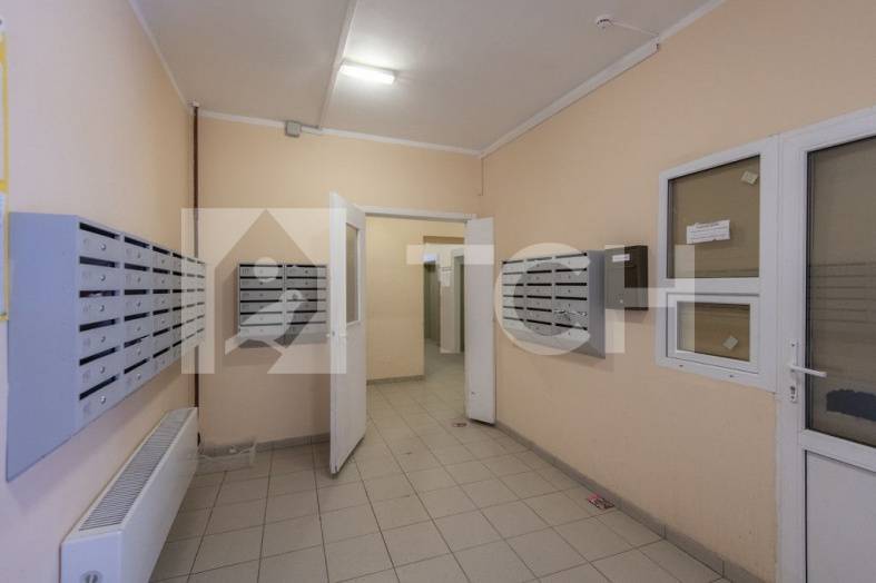 3-комн. квартира, рабочий посёлок Свердловский, улица Строителей, 6, #id375814