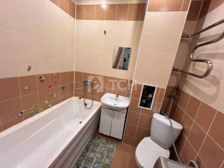 1-комн. квартира, посёлок городского типа Свердловский, Заречная улица, 1, #id1968009