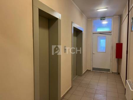 1-комн. квартира, посёлок городского типа Свердловский, Берёзовая улица, 4, #id1988110