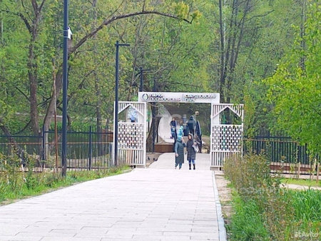 2-комн. квартира, посёлок городского типа Свердловский, Молодёжная улица, 1, #id1133655