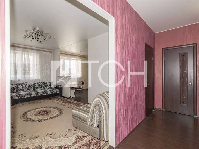 3-комн. квартира, Аничково, ул без улицы, 8 #id250592