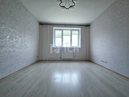 1-комн. квартира, посёлок городского типа Свердловский, улица Строителей, 12, #id1955615