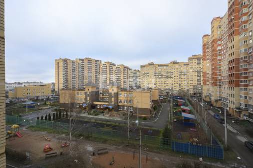 2-комн. квартира, посёлок городского типа Свердловский, Заречная улица, 3, #id1980858