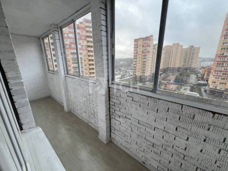 1-комн. квартира, посёлок городского типа Свердловский, улица Строителей, 12, #id1962374