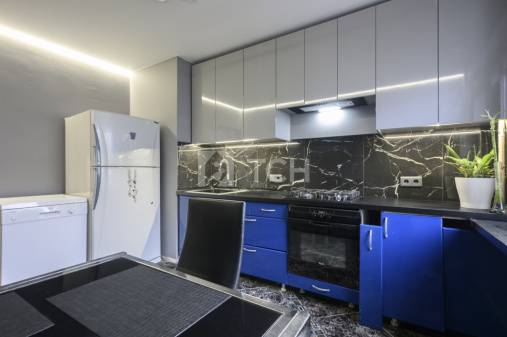 3-комн. квартира, посёлок Биокомбината, 27, #id1966096