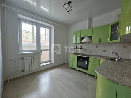 1-комн. квартира, посёлок городского типа Свердловский, улица Строителей, 12, #id1955615