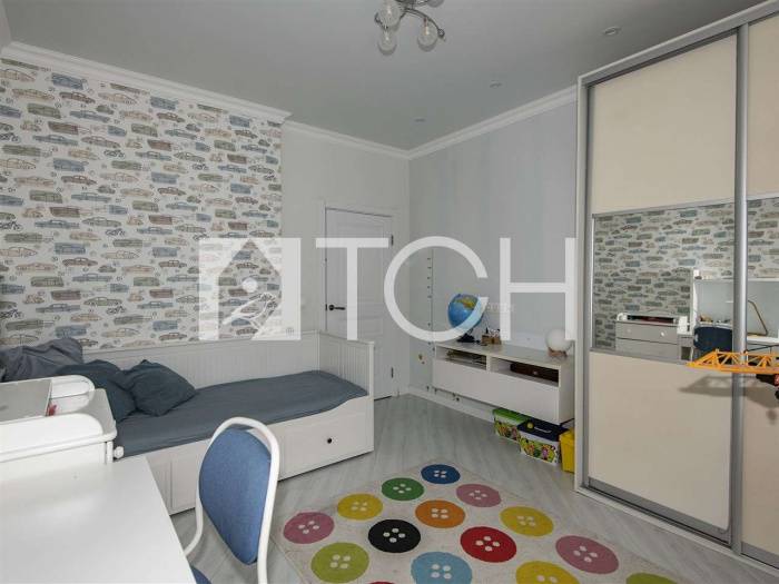 3-комн. квартира, Свердловский, ул Строителей, 6 #id278323