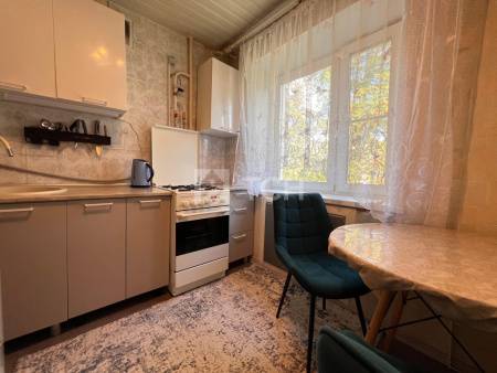 2-комн. квартира, Ивантеевка, Школьная улица, 24, #id1723261