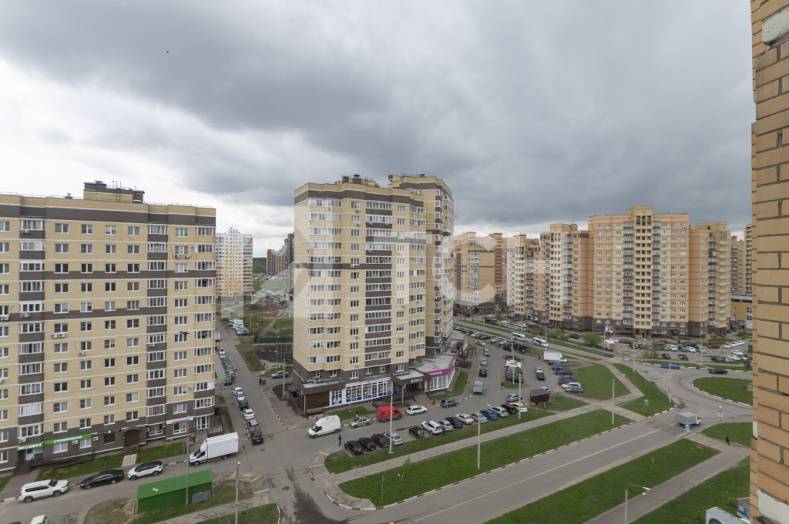 2-комн. Квартира, рабочий посёлок Свердловский, Набережная улица, 17, #id713279