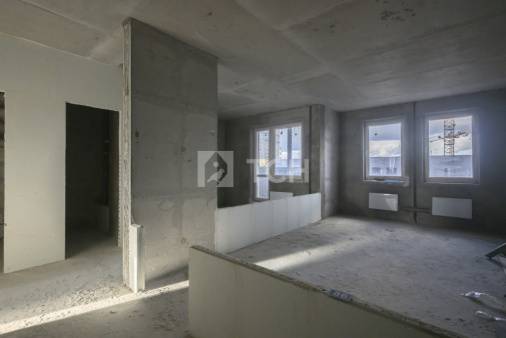 2-комн. квартира, посёлок городского типа Свердловский, улица Строителей, 3, #id1924697