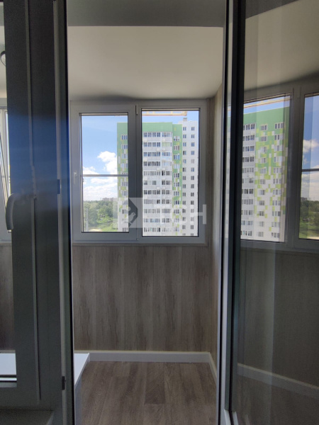 Квартира-студия, посёлок городского типа Свердловский, Заречная улица, 14, #id1273169