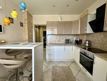 1-комн. квартира, посёлок городского типа Свердловский, Заречная улица, 7, #id1856431