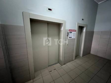 2-комн. квартира, посёлок городского типа Свердловский, улица Строителей, 3, #id2254037