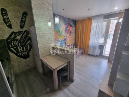 Квартира-студия, посёлок городского типа Свердловский, улица Строителей, 3, #id1990602