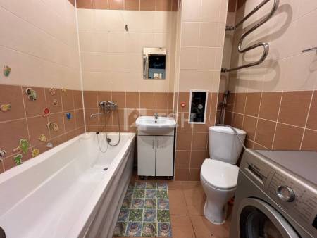 1-комн. квартира, посёлок городского типа Свердловский, Заречная улица, 1, #id1968009