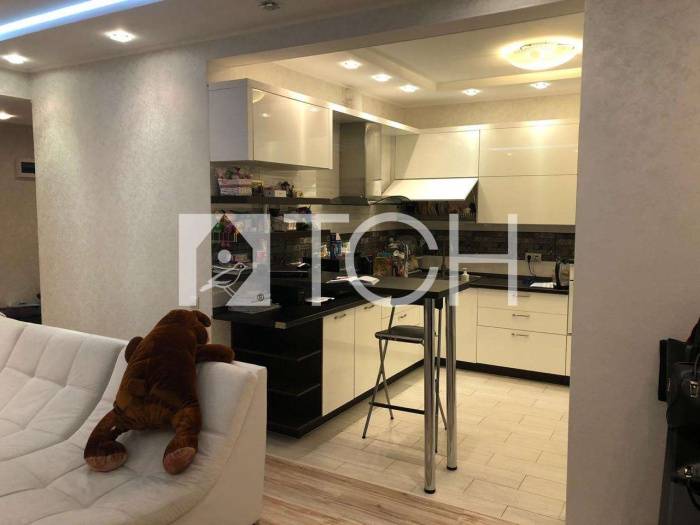 3-комн. квартира, Новая Деревня, ул Набережная, 35к7 #id215801