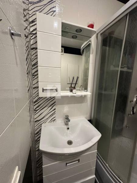 1-комн. квартира, посёлок городского типа Свердловский, Заречная улица, 13, #id1919697