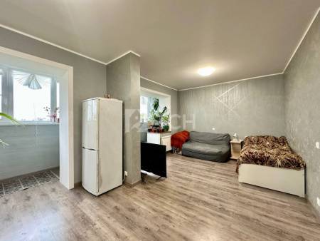 1-комн. квартира, посёлок городского типа Свердловский, улица Алексея Короткова, 1, #id1757233