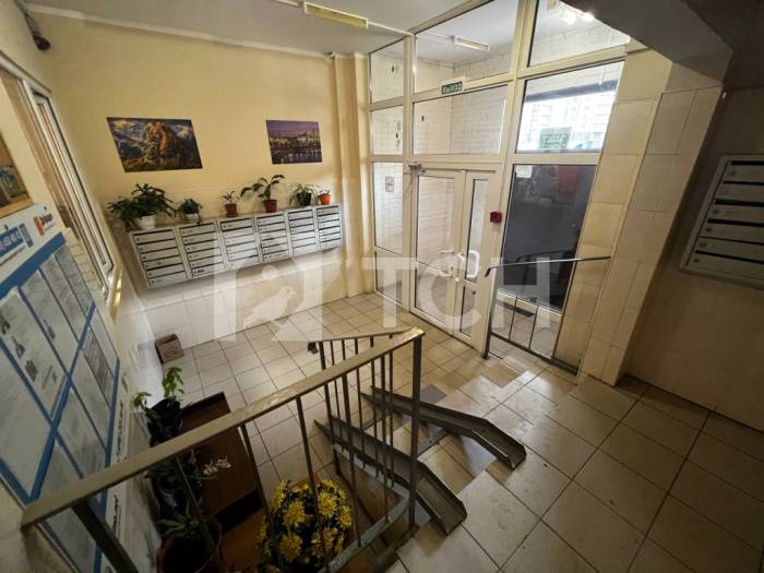 1-комн. Квартира, рабочий посёлок Свердловский, улица Строителей, 8, #id566871