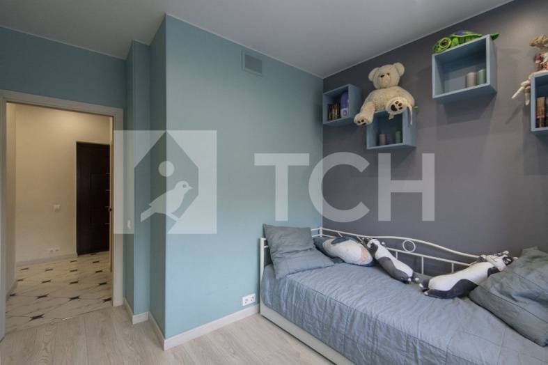3-комн. квартира, рабочий посёлок Свердловский, улица Строителей, 6, #id375814