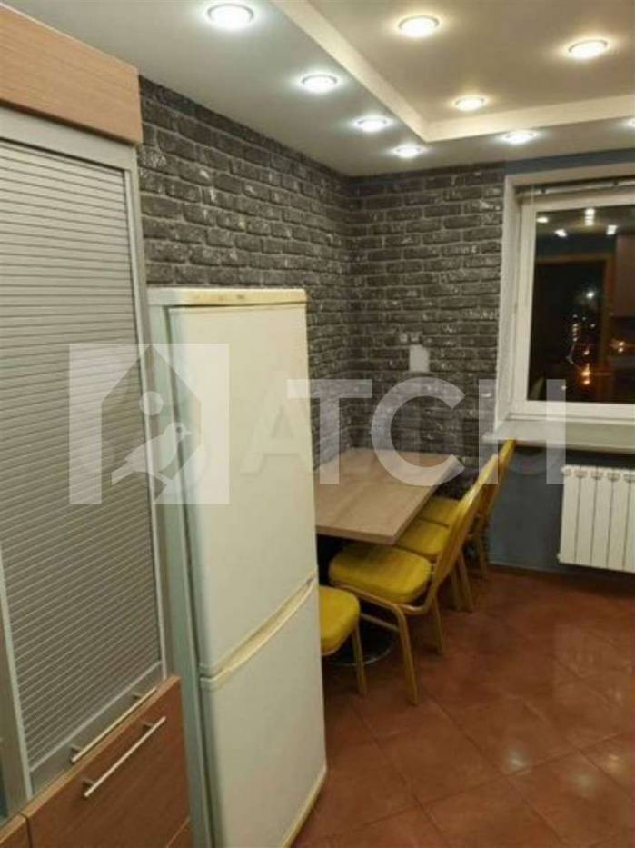 3-комн. квартира, Мытищи, Лётная улица, 40, #id360895