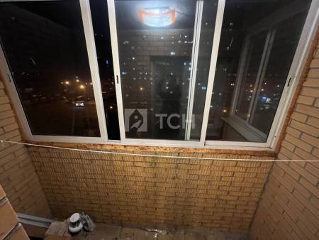 1-комн. квартира, посёлок городского типа Свердловский, улица Строителей, 8, #id1858290