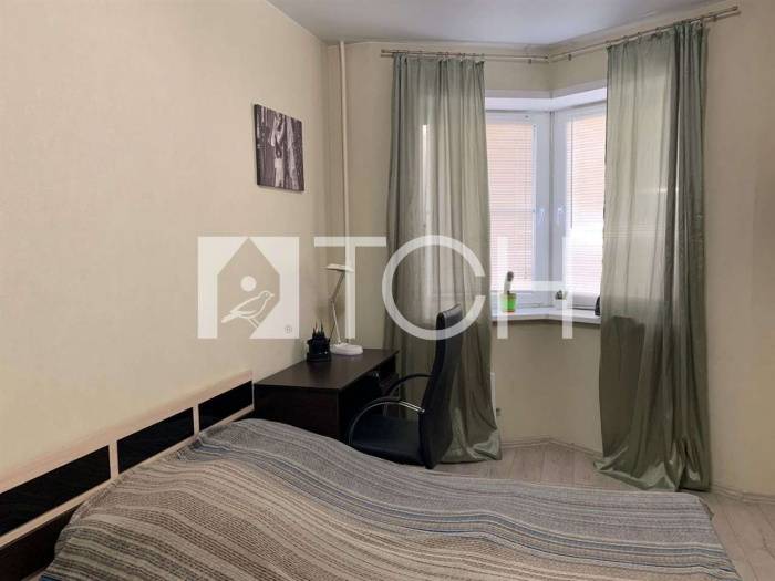 2-комн. квартира, Свердловский, ул Молодежная, 1 #id289032