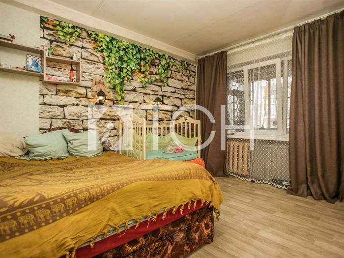 3-комн. квартира, Загорянский, ул Димитрова, 55 #id259608