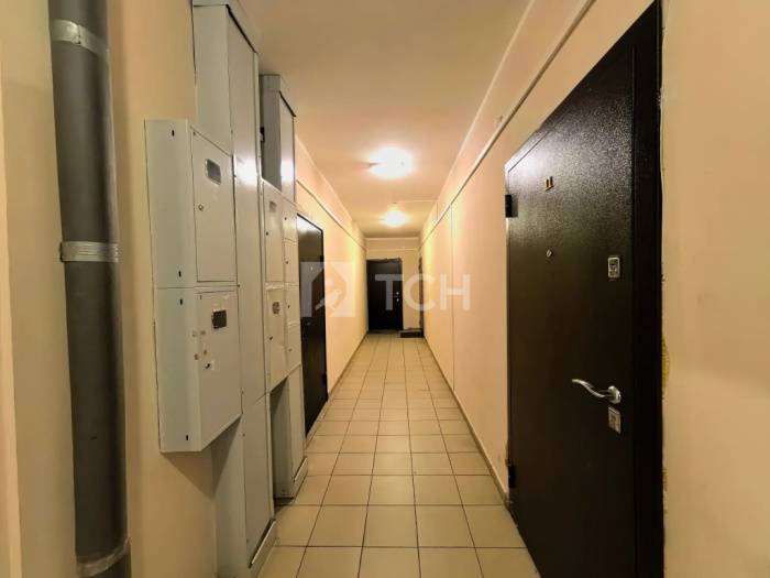 2-комн. квартира, посёлок городского типа Свердловский, Берёзовая улица, 2, #id2283390